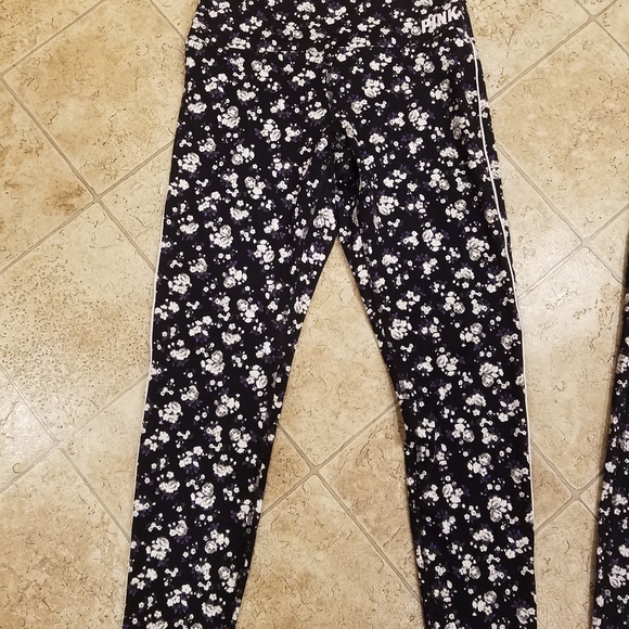 🌺VS PINK FLORAL SET🌺 - Picture 3 of 7